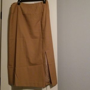 Wool skirt with lining